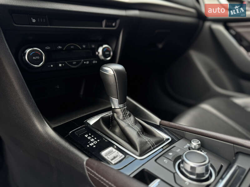 Седан Mazda 3 2018 в Харькове
