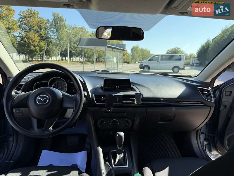 Седан Mazda 3 2015 в Белой Церкви