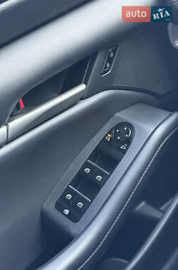 Седан Mazda 3 2020 в 