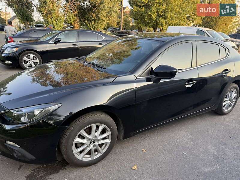 Седан Mazda 3 2014 в Виннице