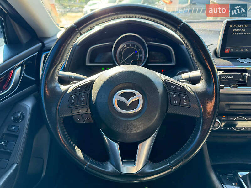 Седан Mazda 3 2014 в Виннице