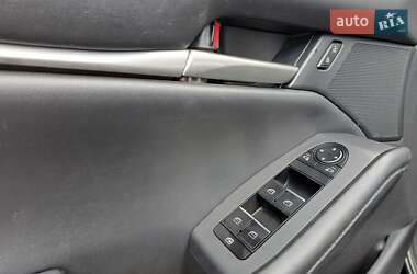 Седан Mazda 3 2019 в 