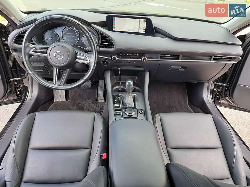 Седан Mazda 3 2019 в Киеве