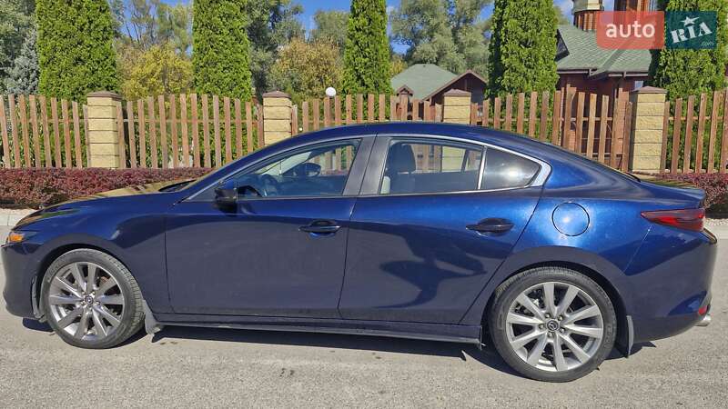 Седан Mazda 3 2019 в Днепре