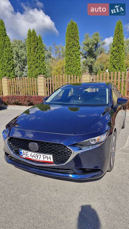 Седан Mazda 3 2019 в Днепре