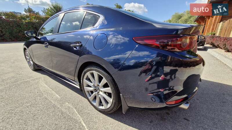 Седан Mazda 3 2019 в Днепре