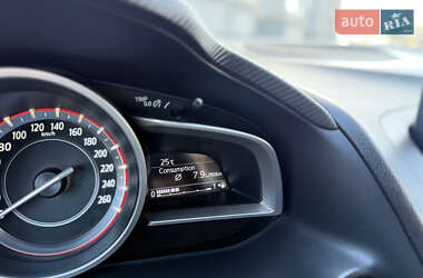 Хэтчбек Mazda 3 2014 в 