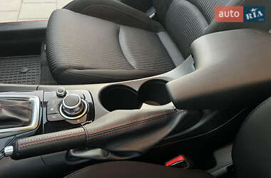 Седан Mazda 3 2016 в 