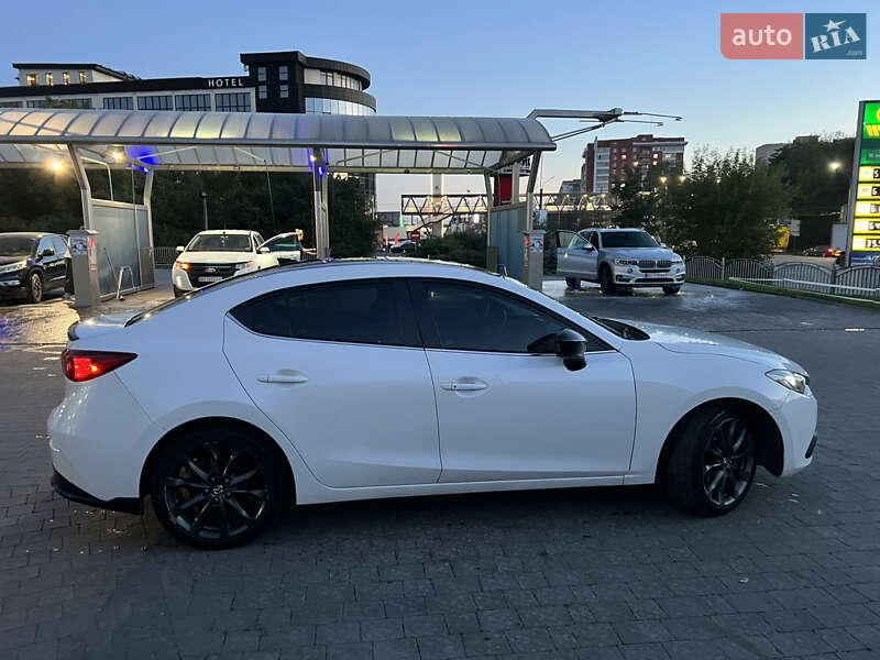 Седан Mazda 3 2014 в Тернополе
