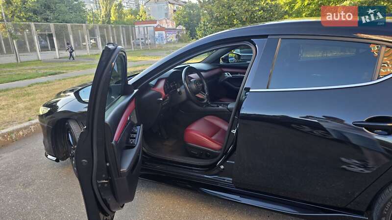 Хэтчбек Mazda 3 2022 в Киеве