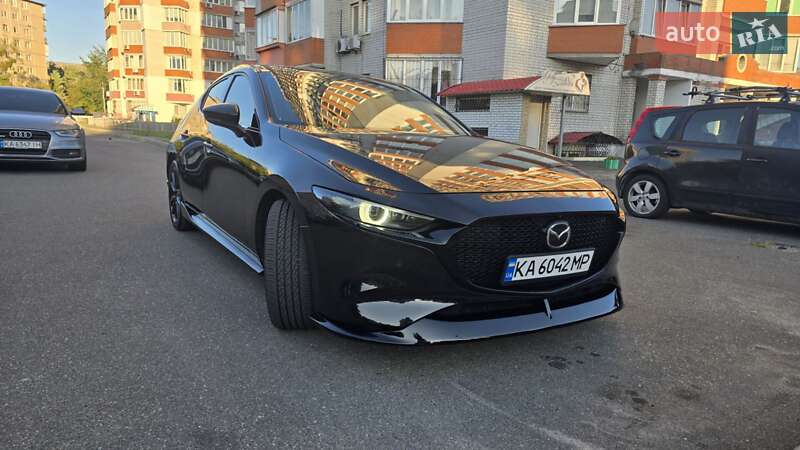 Хэтчбек Mazda 3 2022 в Киеве