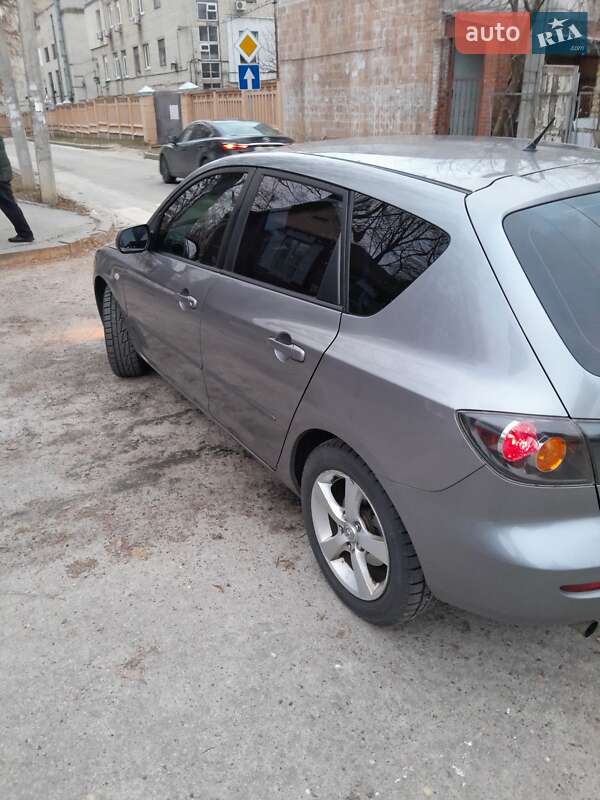 Хэтчбек Mazda 3 2005 в Харькове