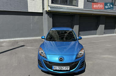 Седан Mazda 3 2011 в 