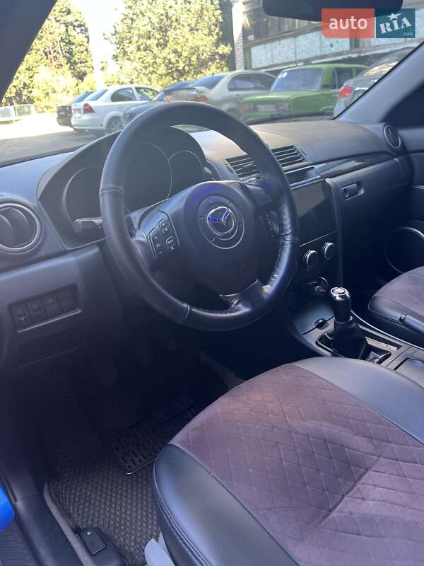 Хэтчбек Mazda 3 2005 в Харькове
