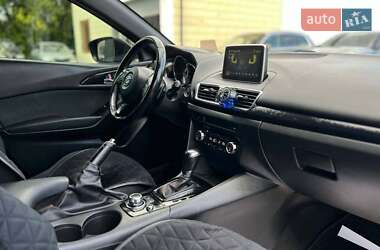 Хэтчбек Mazda 3 2014 в 