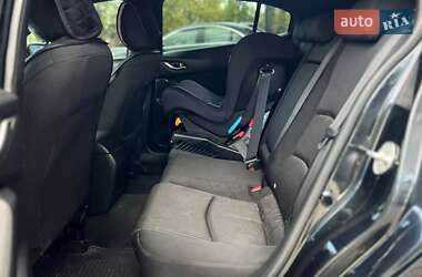 Хэтчбек Mazda 3 2014 в 