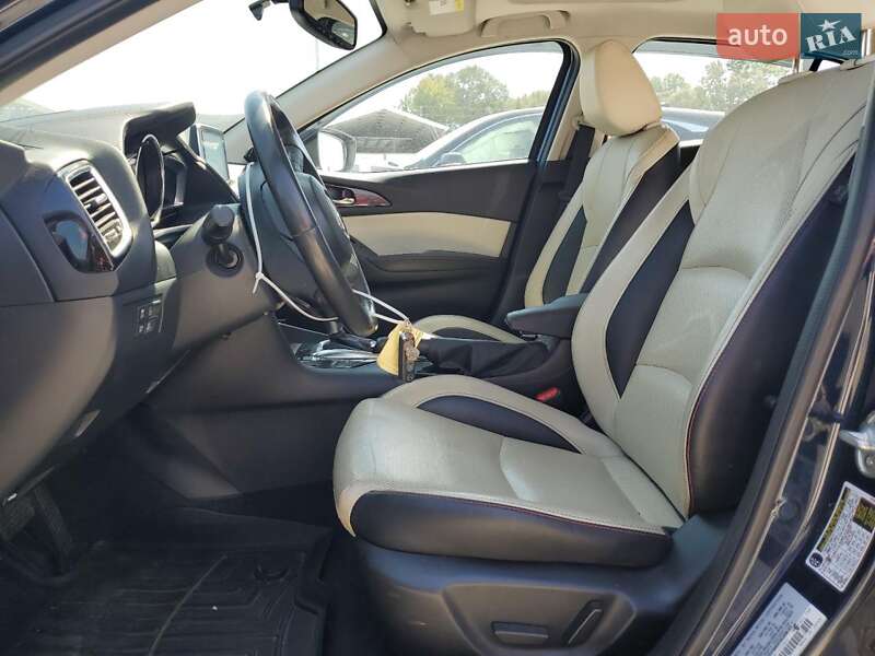 Хэтчбек Mazda 3 2015 в Одессе