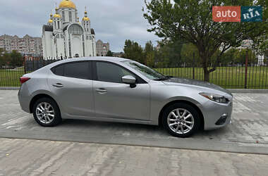 Седан Mazda 3 2013 в 