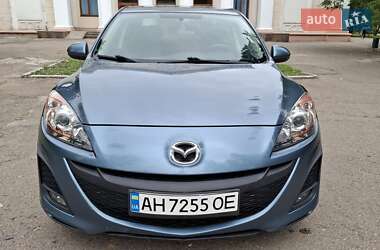 Седан Mazda 3 2010 в 