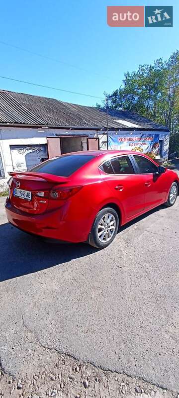 Седан Mazda 3 2015 в Южноукраинске
