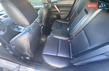 Хэтчбек Mazda 3 2011 в 