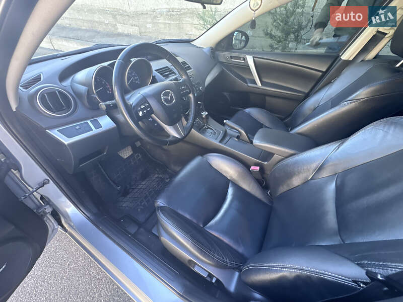 Хэтчбек Mazda 3 2011 в Киеве