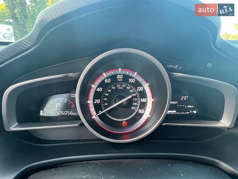 Седан Mazda 3 2015 в Кременчуге