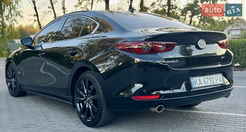 Седан Mazda 3 2019 в Киеве