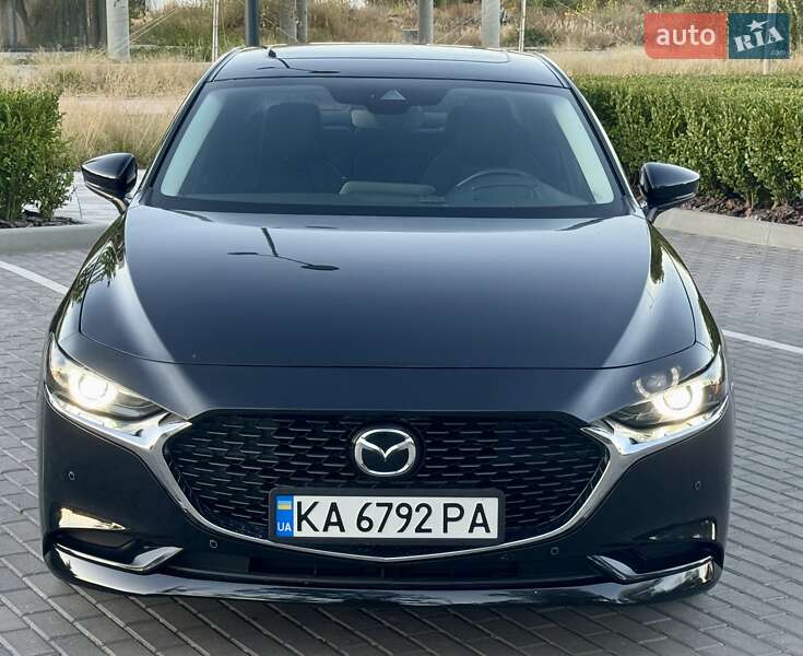 Седан Mazda 3 2019 в Киеве