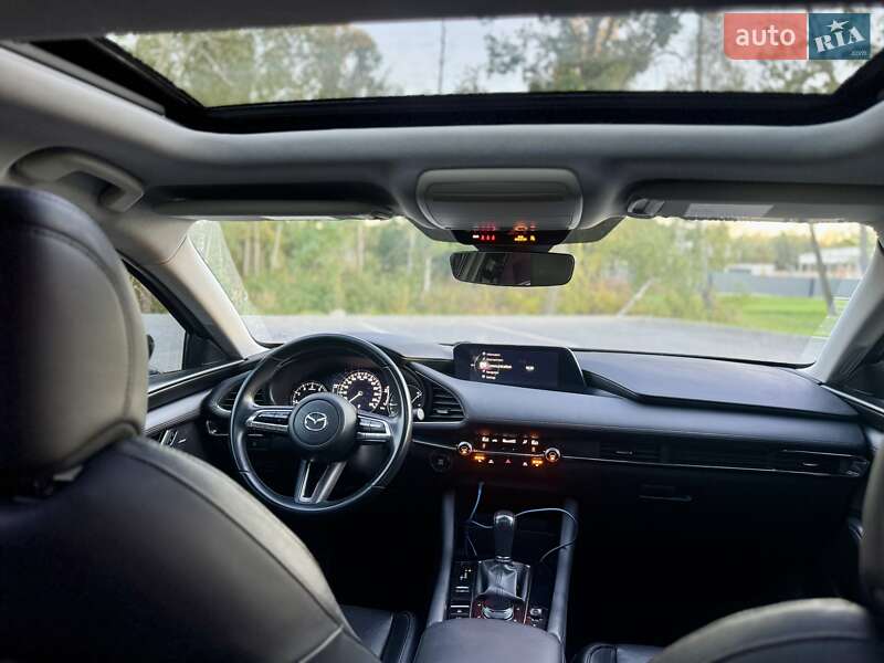 Седан Mazda 3 2019 в Киеве