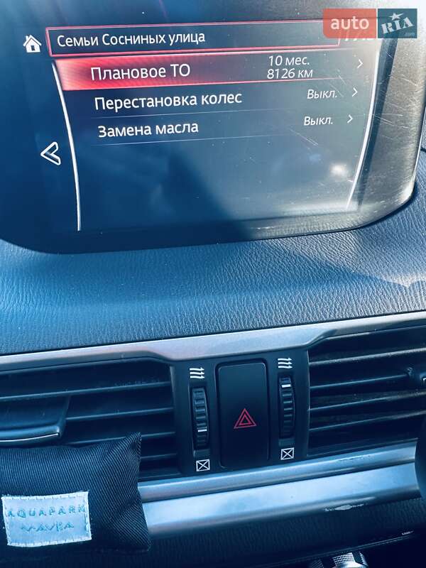 Седан Mazda 3 2016 в Киеве