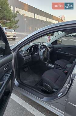 Хэтчбек Mazda 3 2005 в 