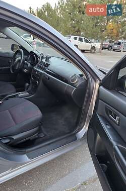 Хэтчбек Mazda 3 2005 в 