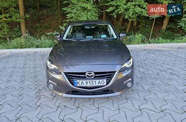 Седан Mazda 3 2016 в 