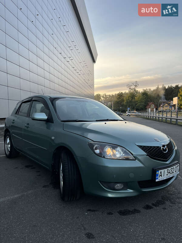 Хэтчбек Mazda 3 2004 в Киеве
