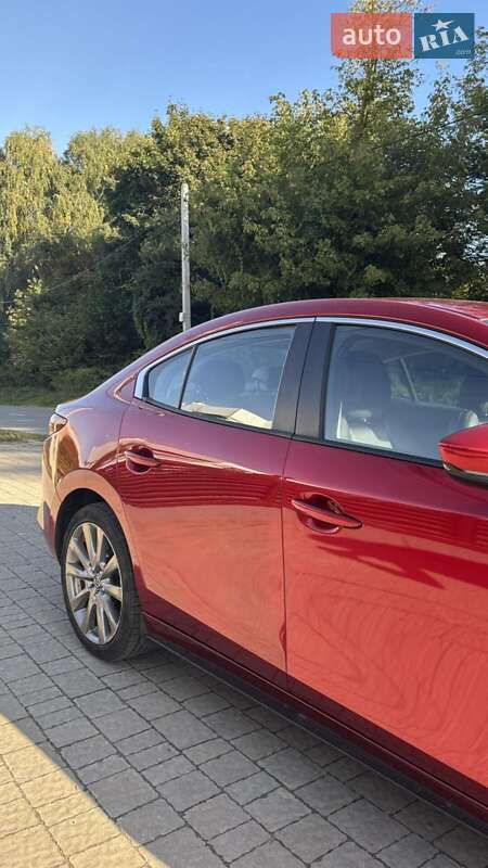 Седан Mazda 3 2019 в Львове