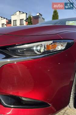 Седан Mazda 3 2019 в Львове