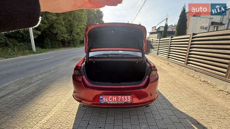 Седан Mazda 3 2019 в Львові