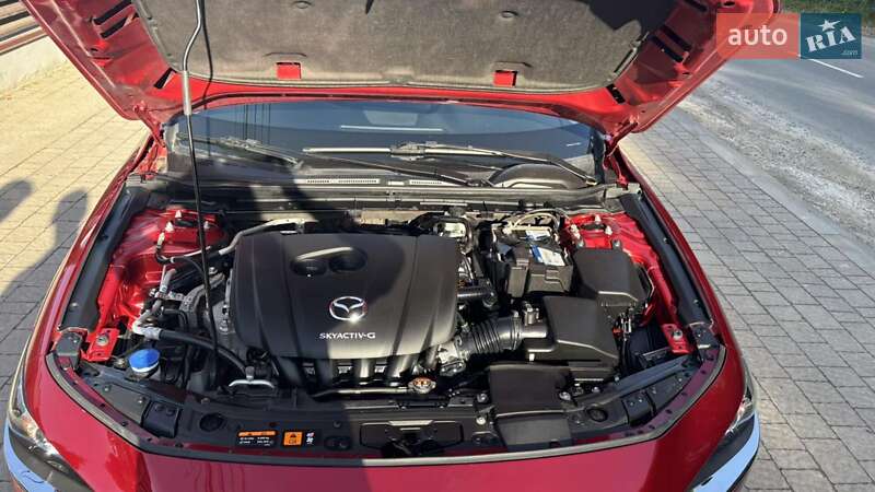 Седан Mazda 3 2019 в Львові