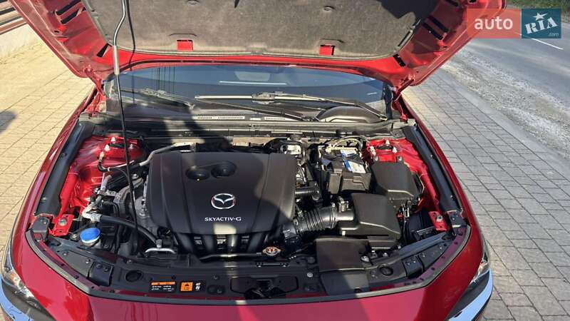 Седан Mazda 3 2019 в Львове