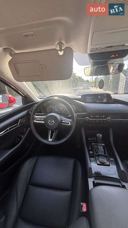 Седан Mazda 3 2019 в Львове