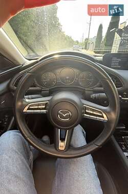 Седан Mazda 3 2019 в Львове
