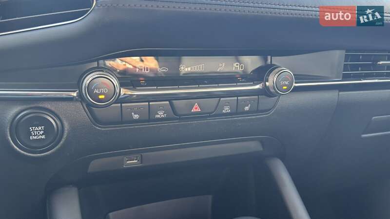 Седан Mazda 3 2019 в Львове