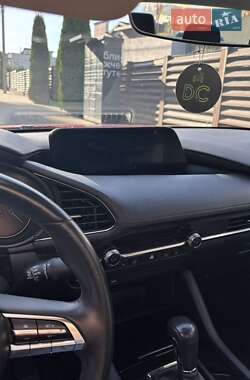 Седан Mazda 3 2019 в Львове