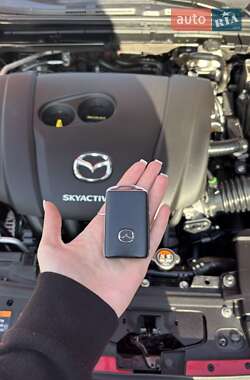 Седан Mazda 3 2019 в Львове