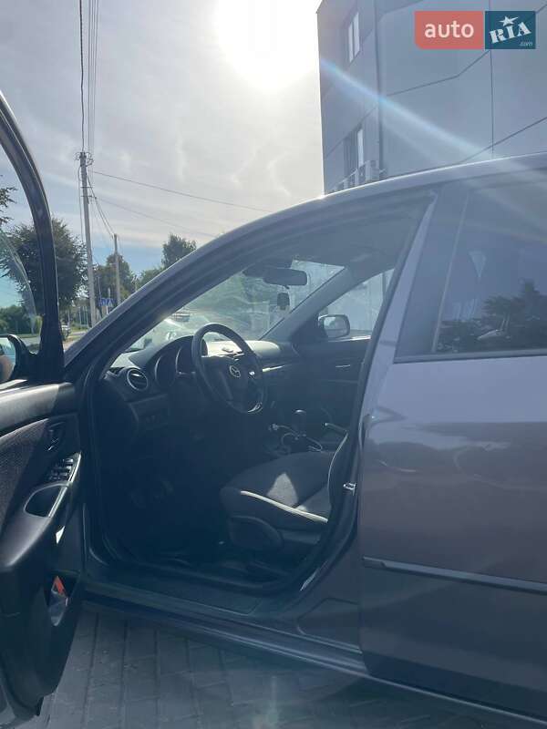 Хэтчбек Mazda 3 2008 в Луцке
