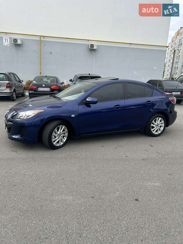 Седан Mazda 3 2013 в Харькове