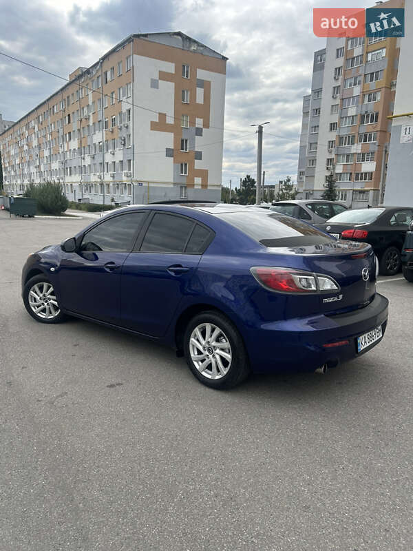 Седан Mazda 3 2013 в Харькове