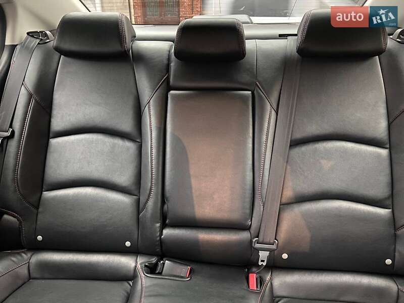 Седан Mazda 3 2016 в Львове фото 12 Седан Mazda 3 2016 в Львове