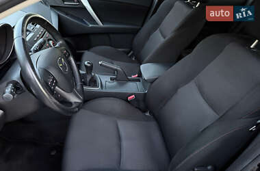 Хэтчбек Mazda 3 2013 в 